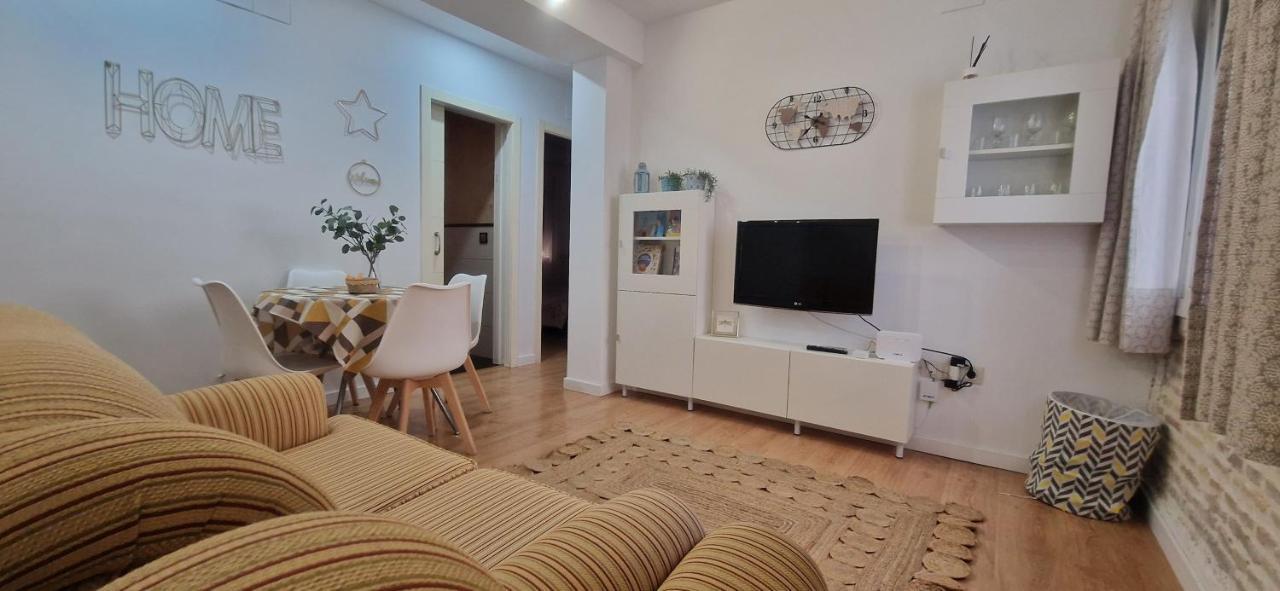 Piso Familiar Y Con Encanto Seville Exterior photo